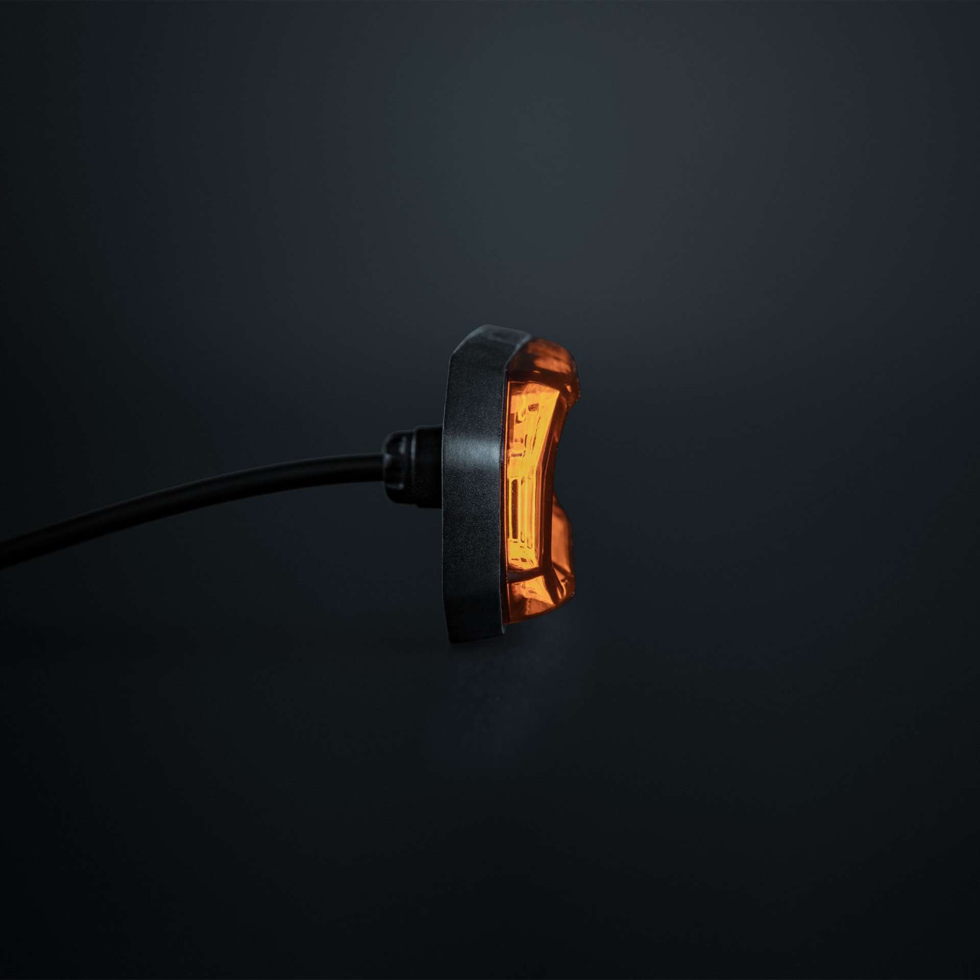 Strands FOR9T AURA DIRECTIONAL WARNING LIGHT 6 LED Amber