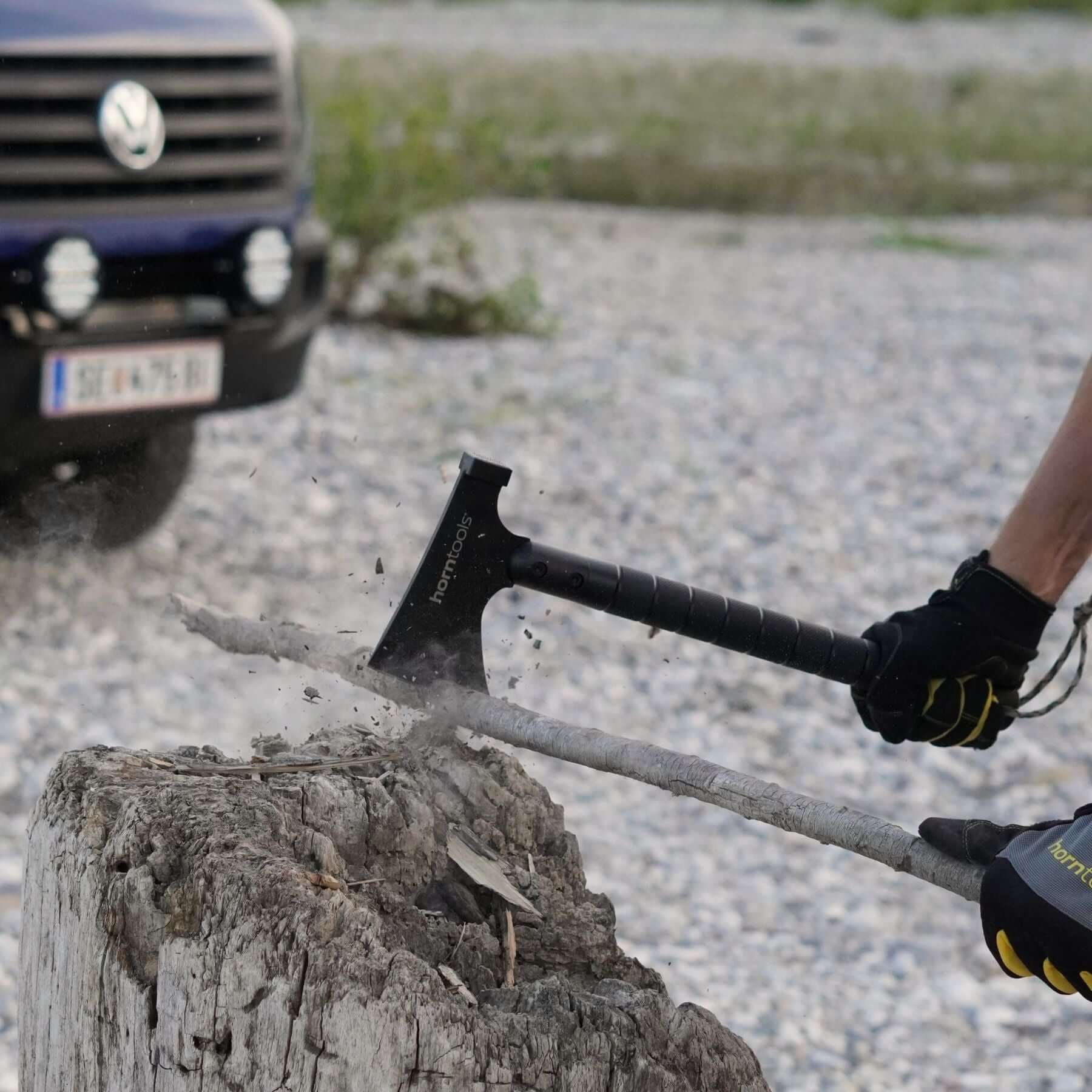 Outdoor Axt Survivor