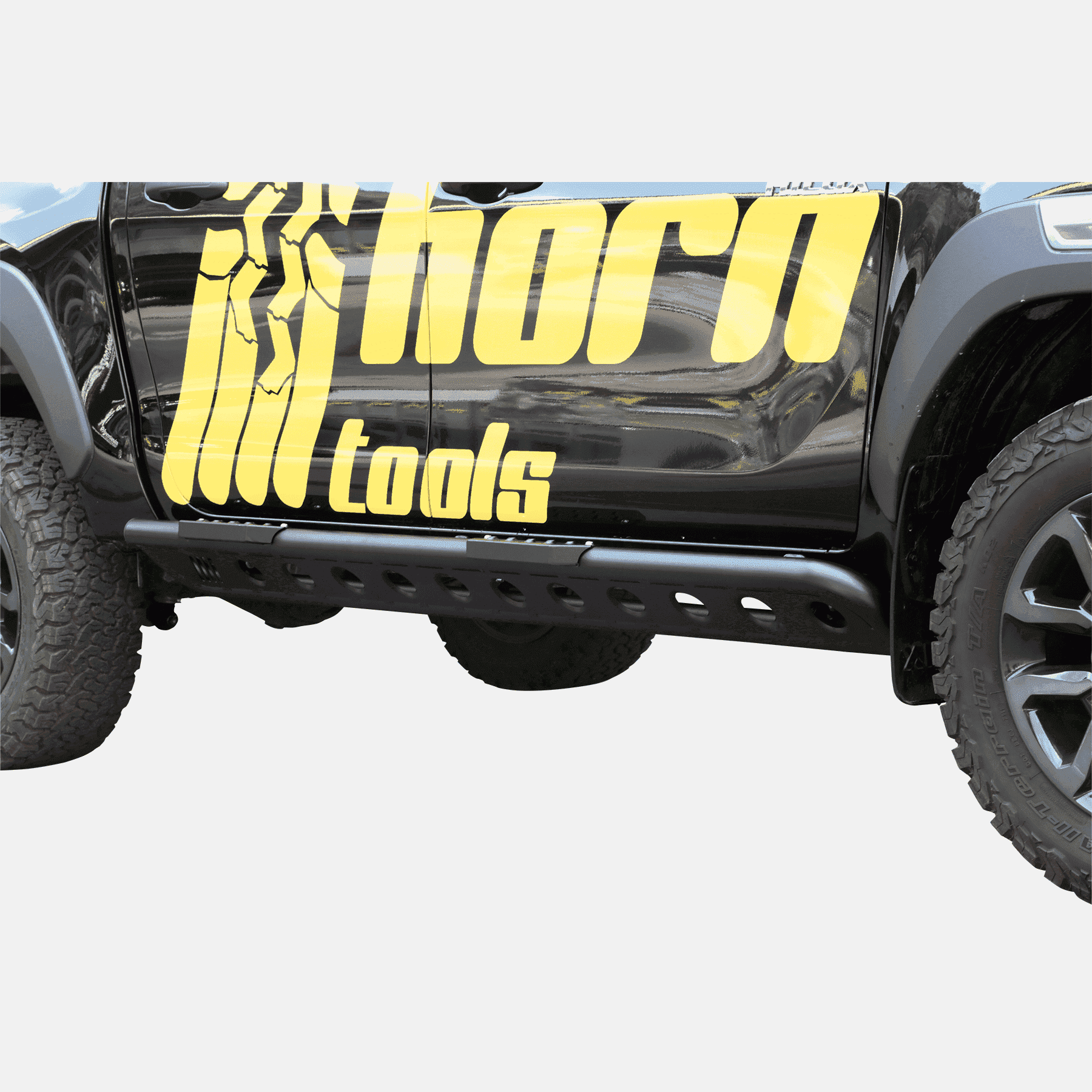 Toyota Hilux Trittbretter Rockslider Lapis